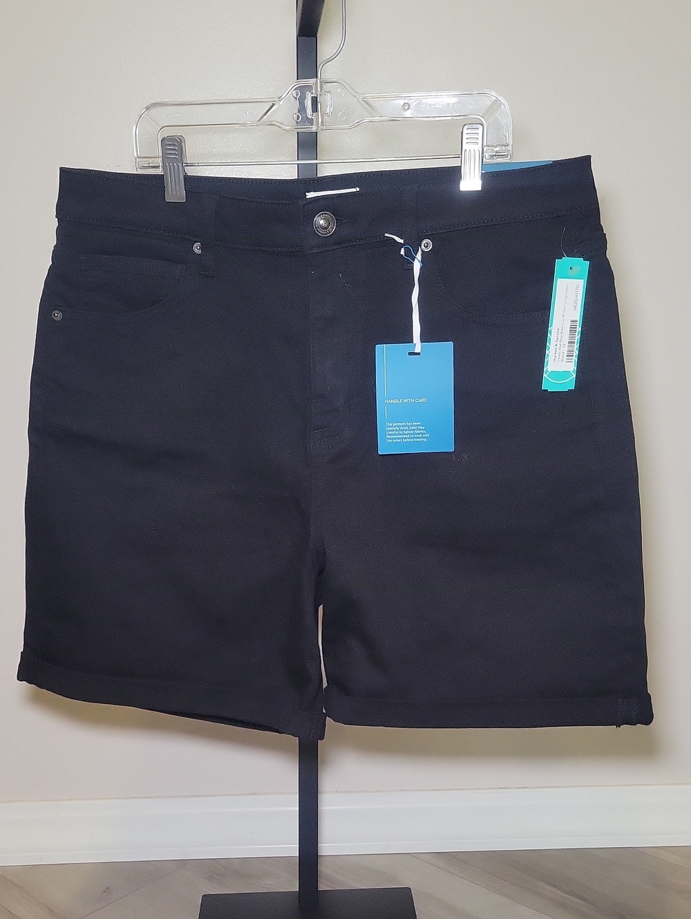 Market & Spruce Black High-Rise Casual Shorts